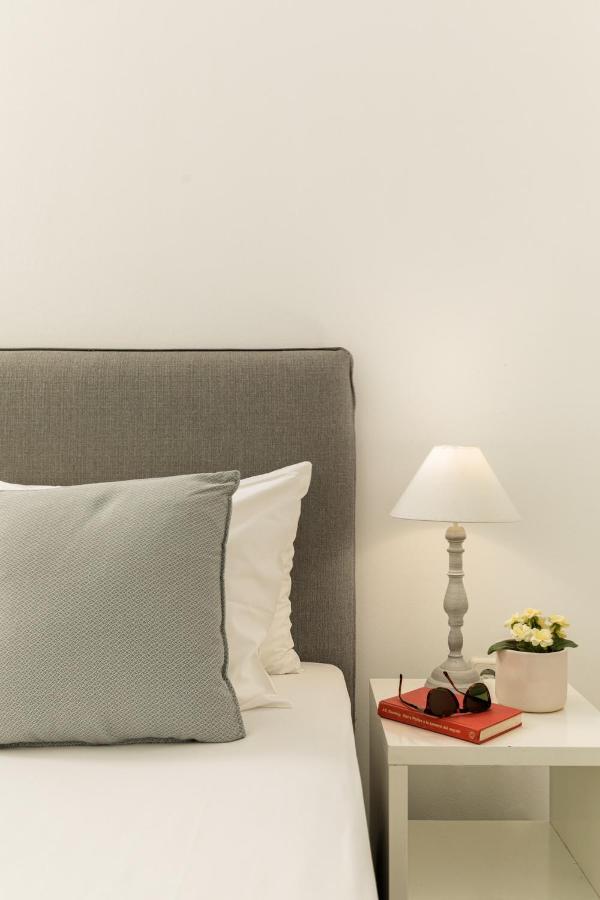 One-Bedroom Apartment,1118603250:JPEG