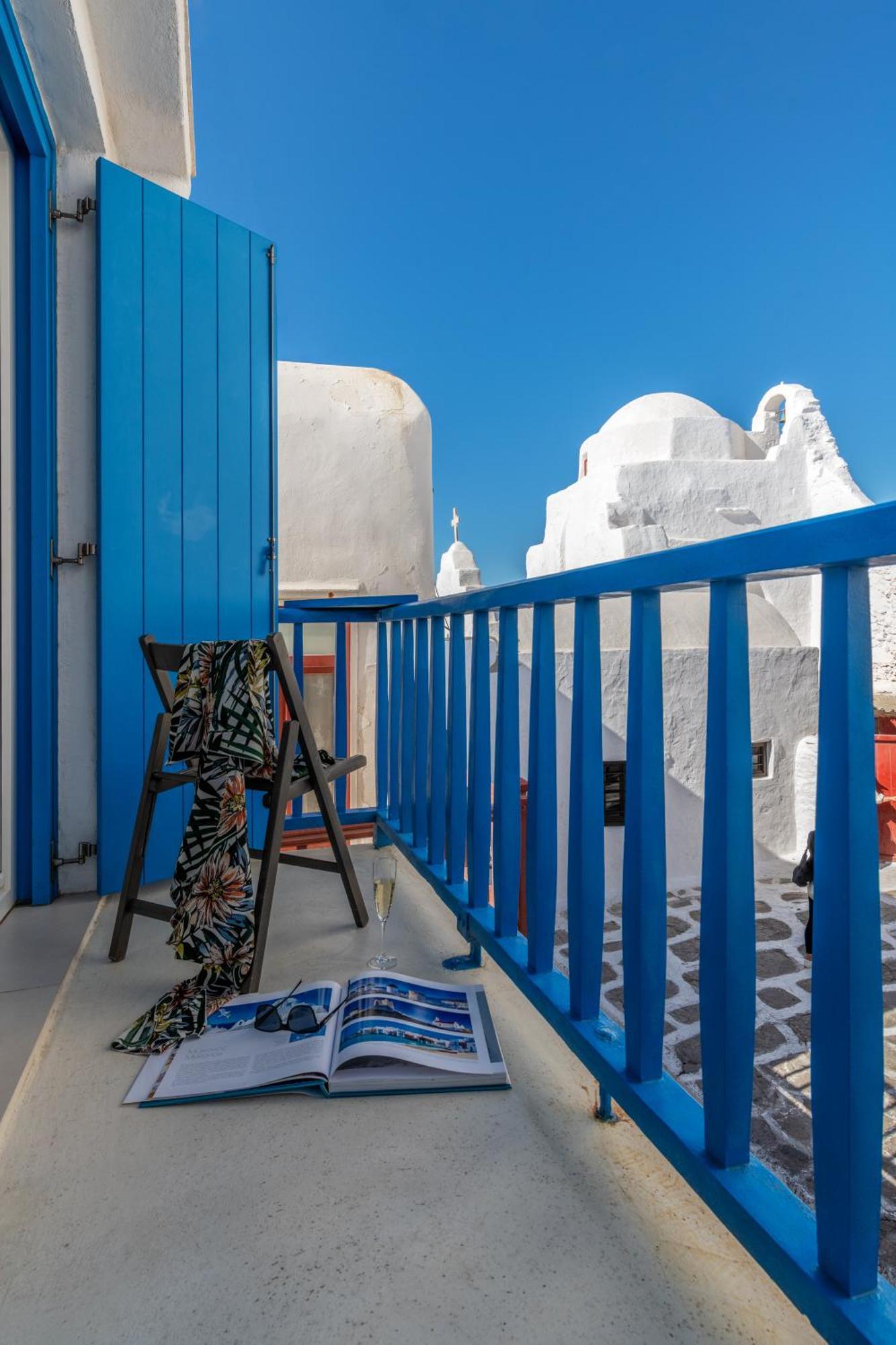 Junior Suite Street View