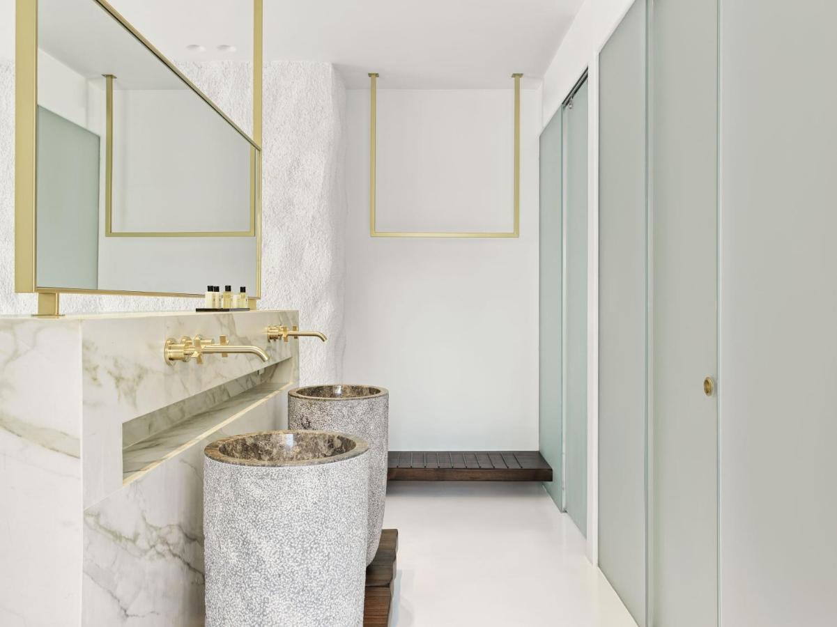 Signature Suite Private Heated Pool Sea View