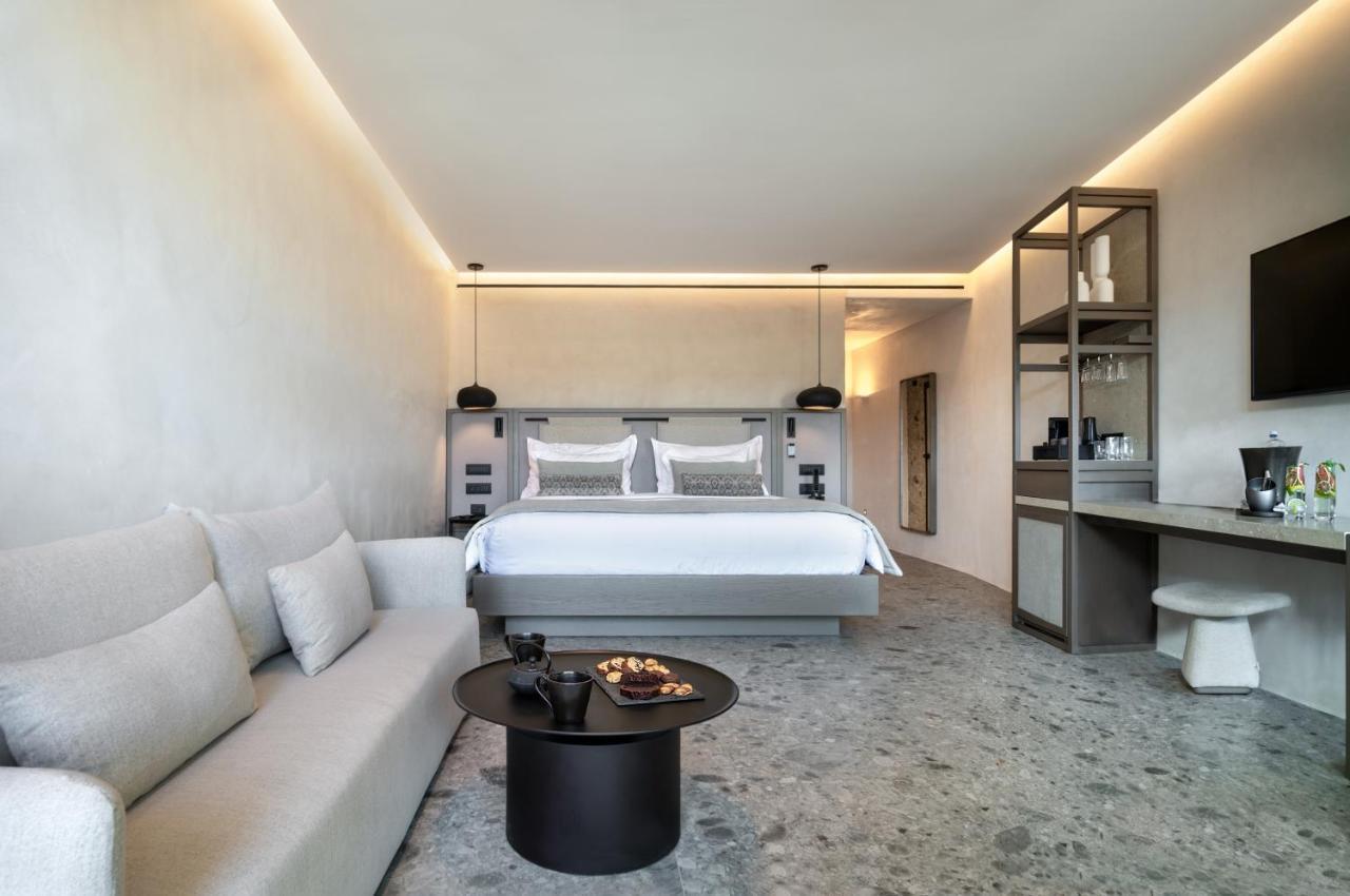 ZOE Junior Suite Plunge Pool