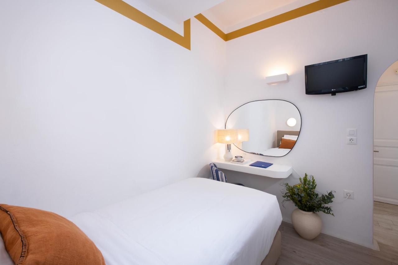 Small Single Room,1480150574:JPEG