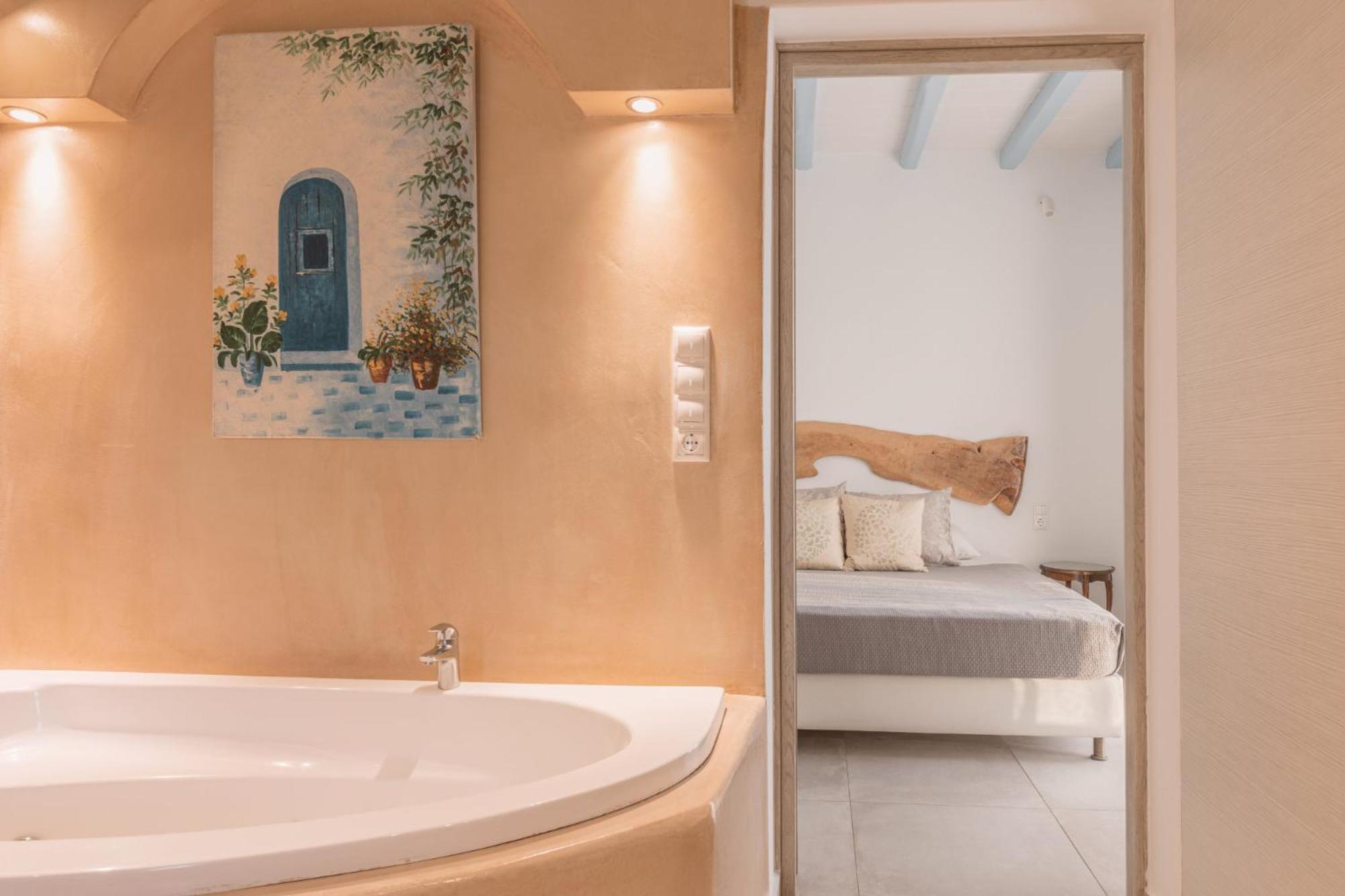 Superior Suite Indoor Spa Bath Panoramic Sea View