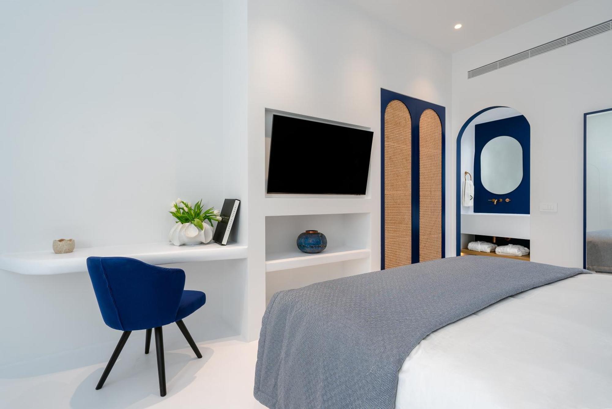 Junior Suite with Hot Tub Sea View