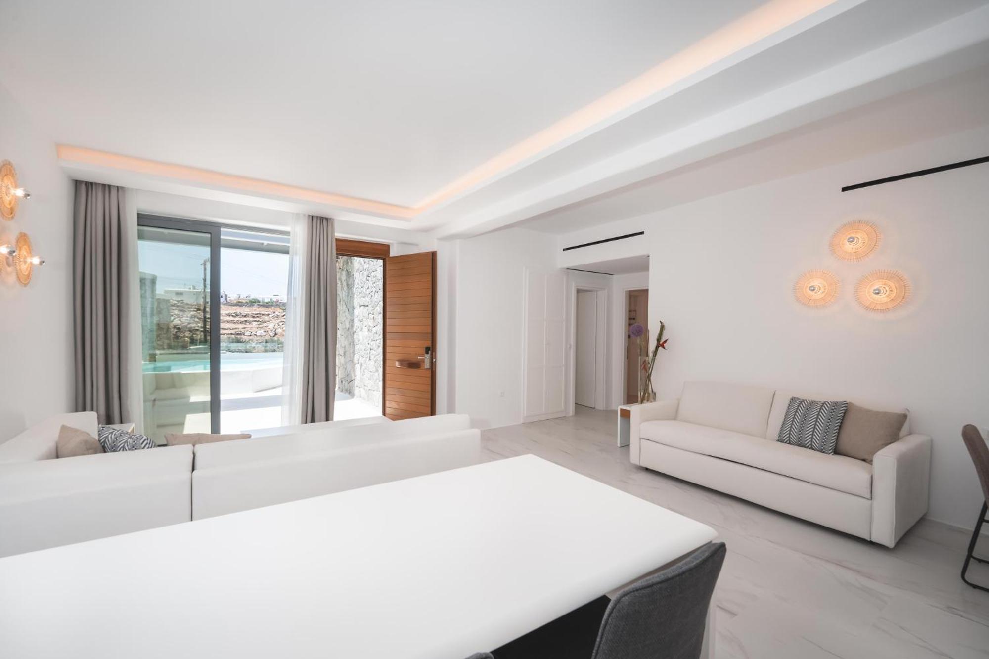 One-Bedroom Apartment,1585509556:JPEG