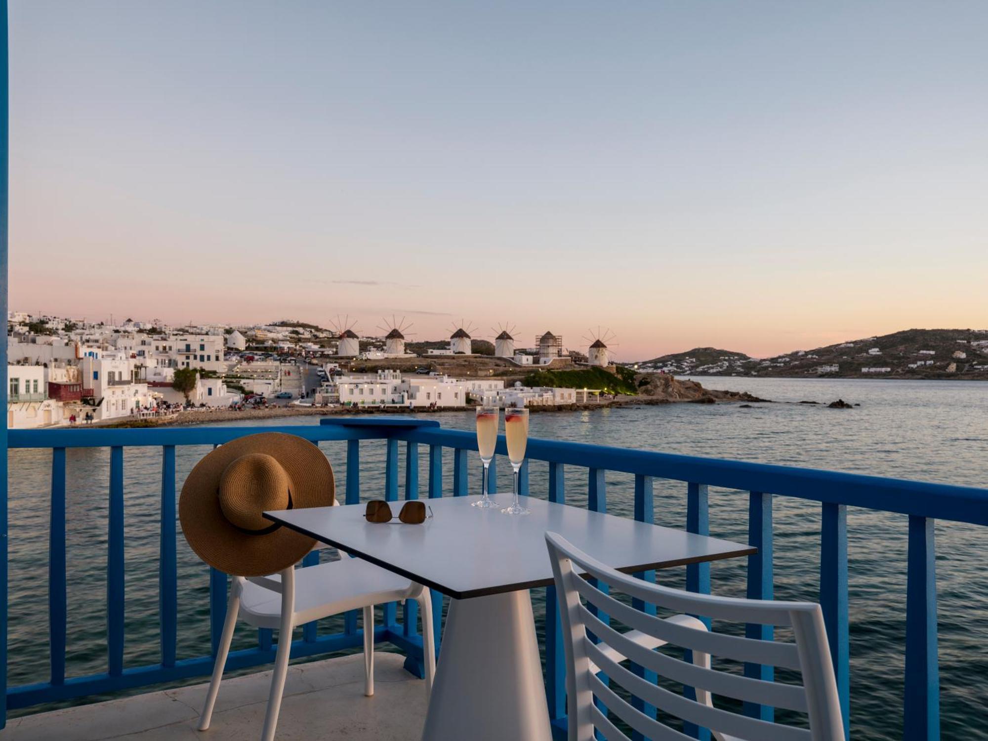Honeymoon Suite Sea View