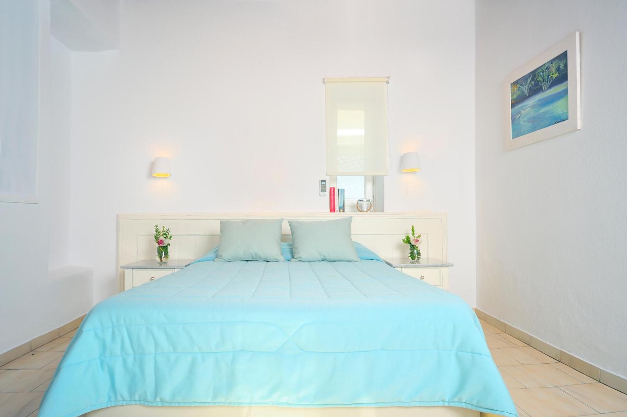 Double or Twin Room with Sea View