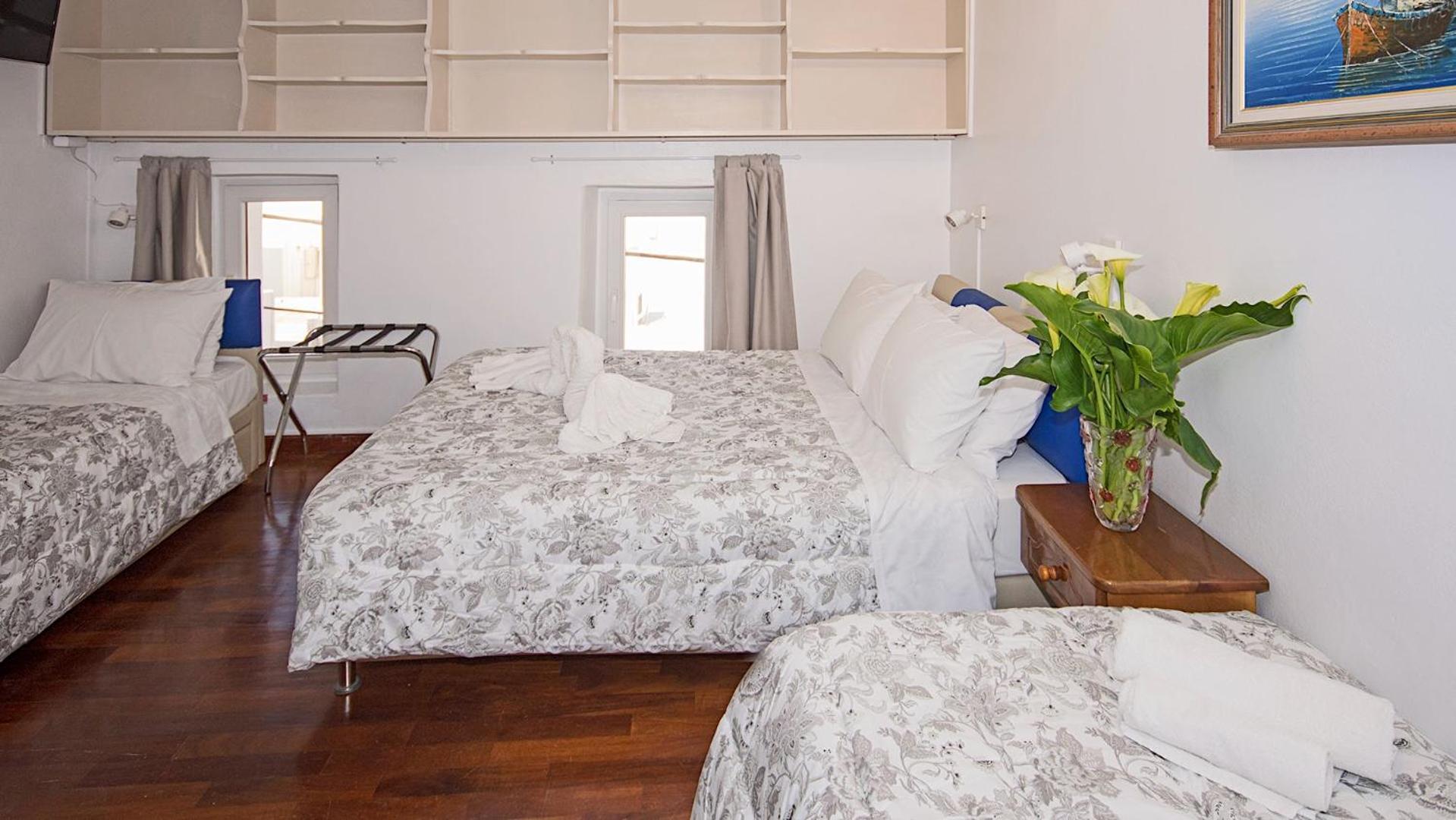 Quadruple Room Private Bathroom