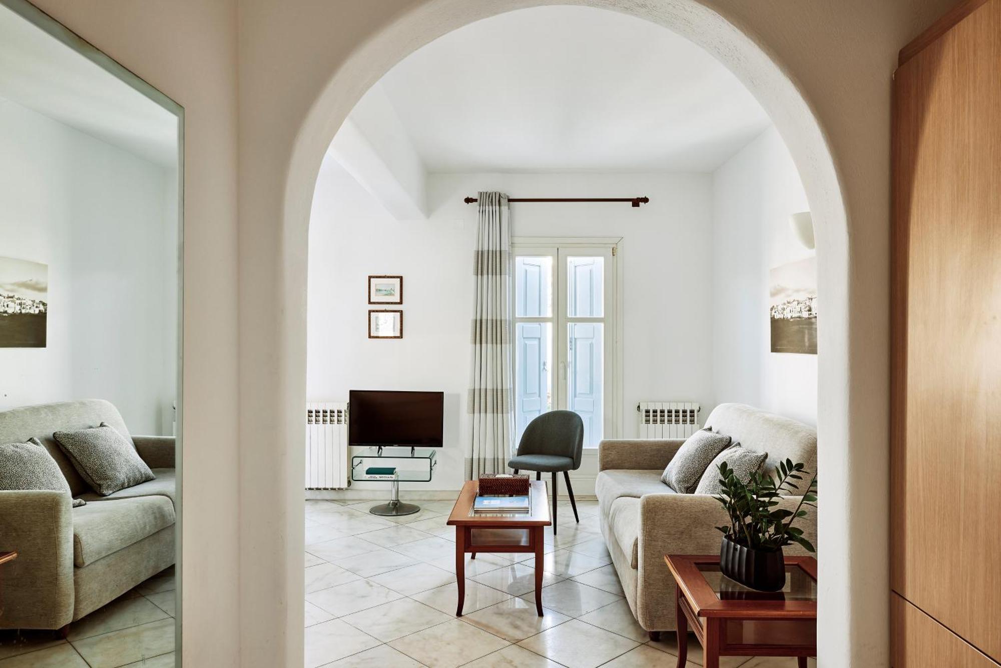 Grand Suite,1742634211:JPEG