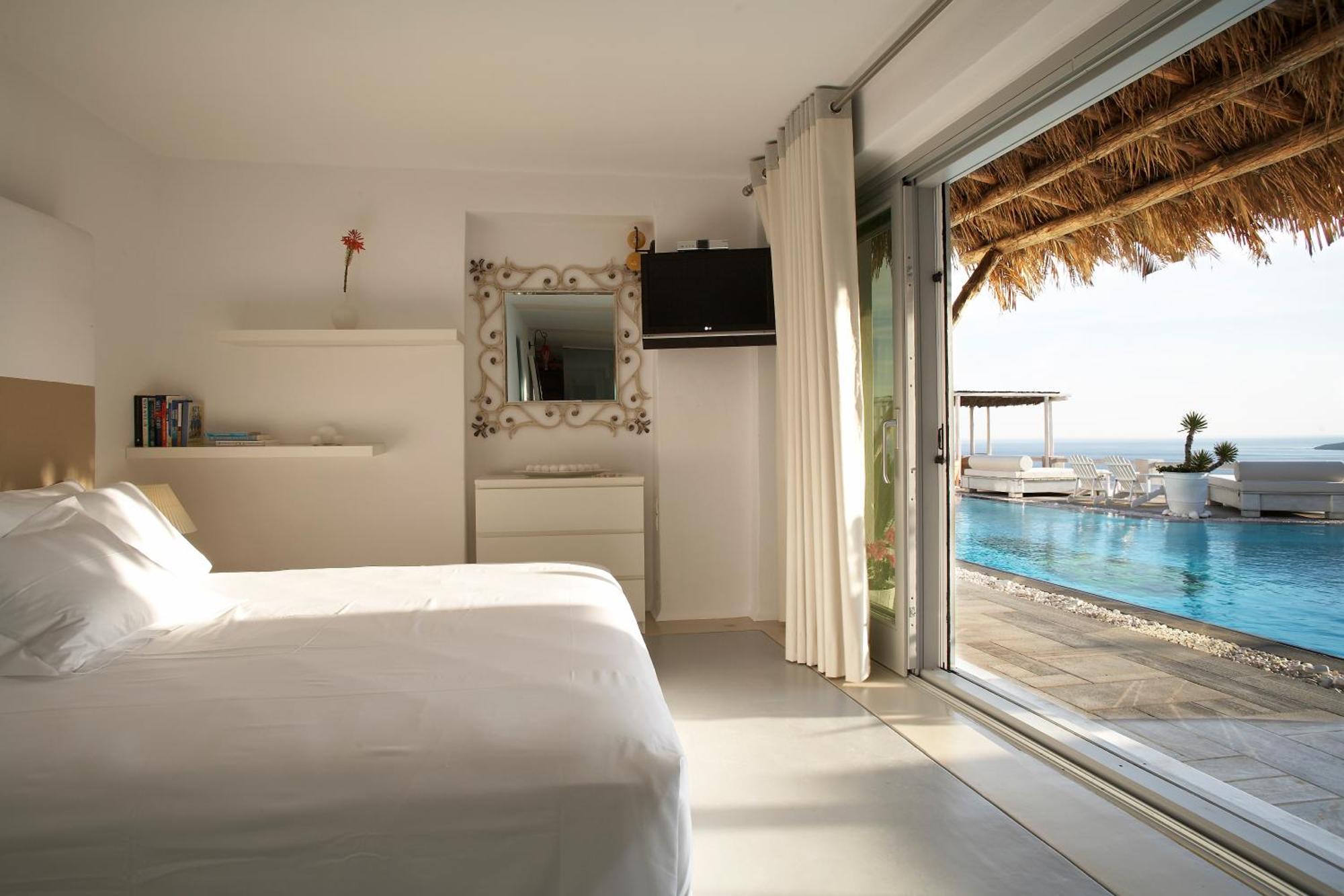 Superior Room Side Sea View