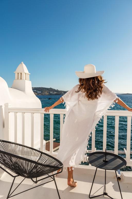 Superior Suitre mit Meerblick und Whirlpool-Badewanne innen