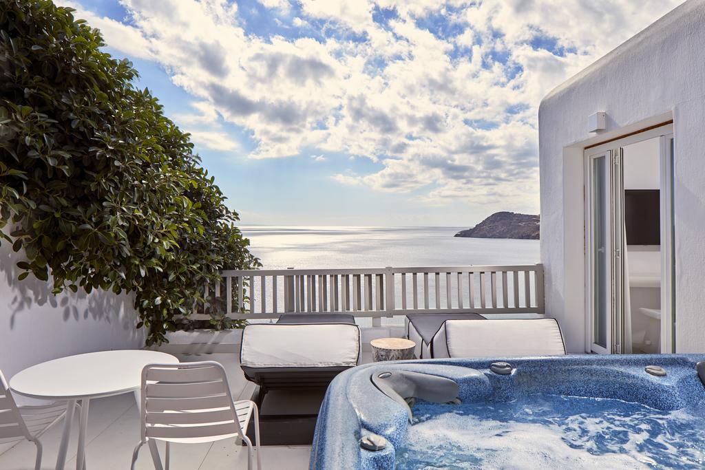 Superior Double Room Sea View Outdoor Hot Tub