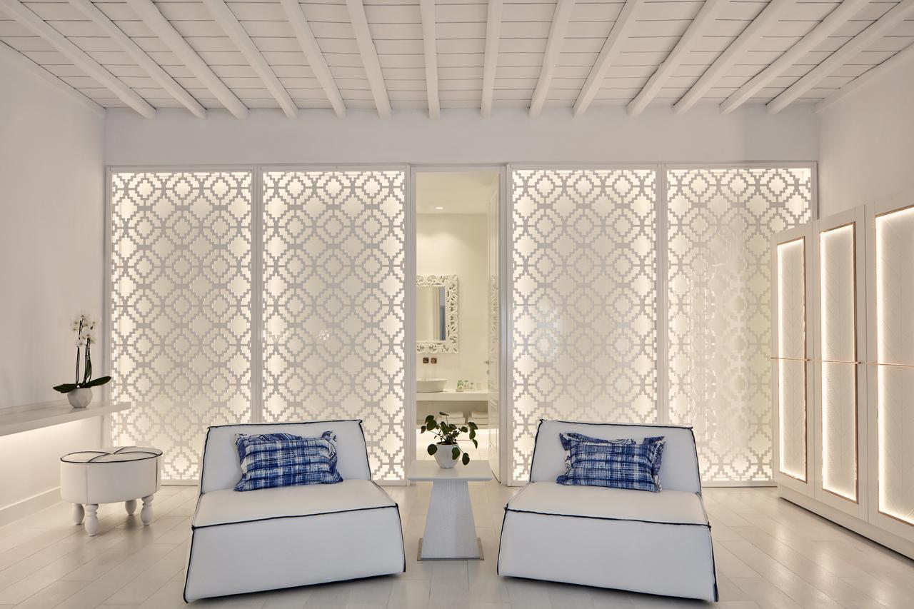 Master Suite with Private Pool and Sea View