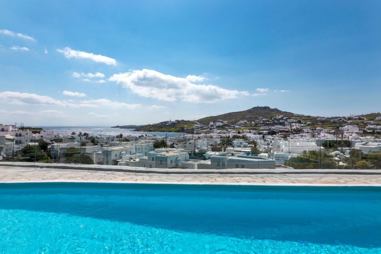 Two-Bedroom Apartment Hot Tub Sea View