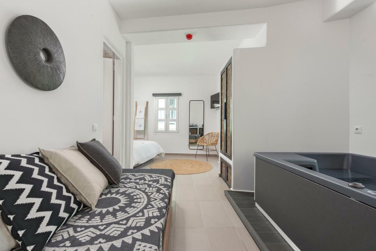Deluxe Town View Suite Indoor Hot Tub