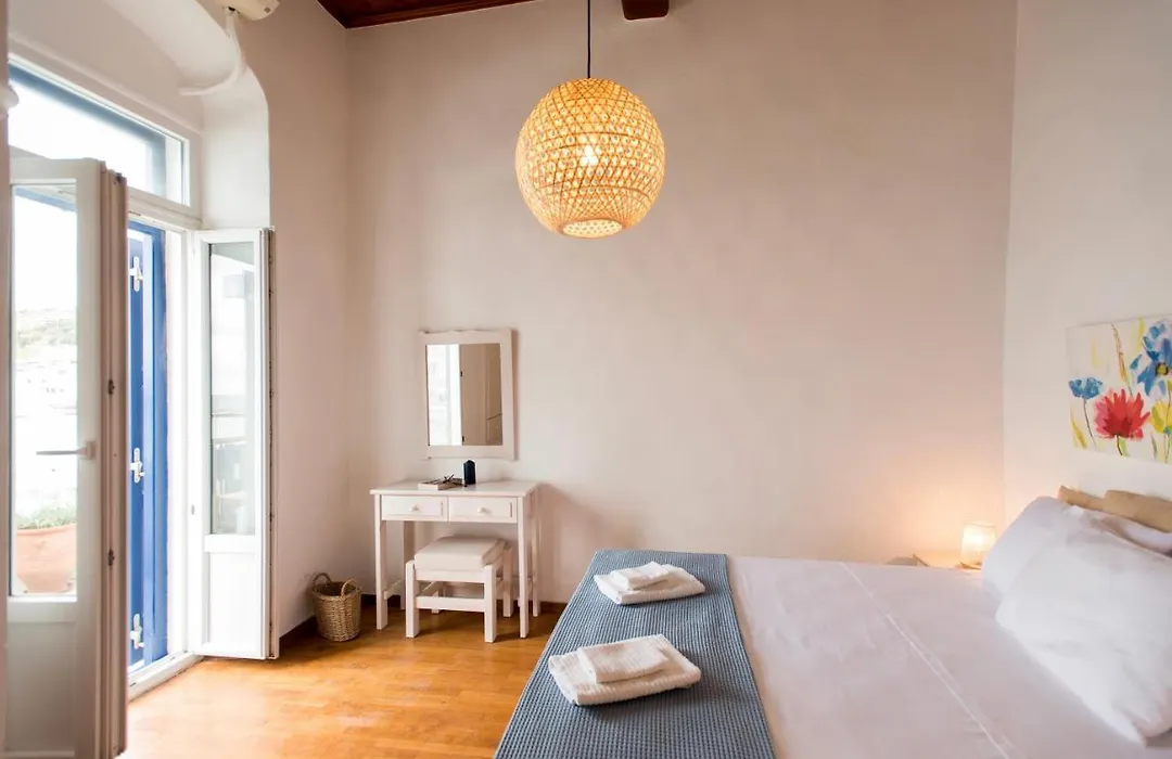 Mykonos Old Harbor Front Suite With Balcony-1