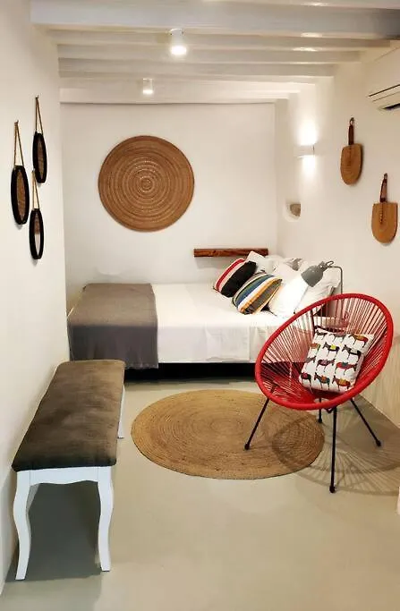 Bougainvillea Cave Suite - Old Town-1