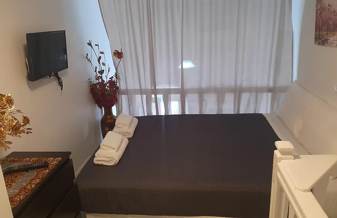 Room To Rent 2-1
