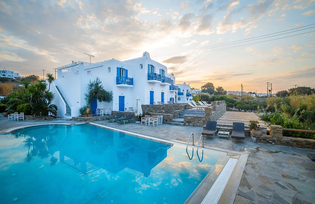Vienoula'S Garden Hotel-1