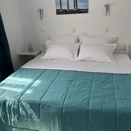 Room 11-2