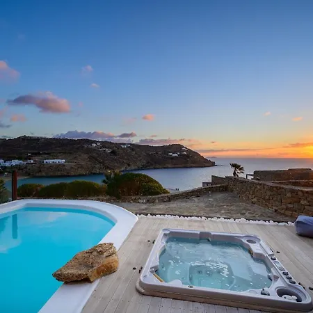 Beyond Beachfront Super Paradise Villa-3