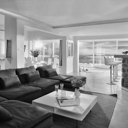 The Cosmopolitan Mykonos Villa-3