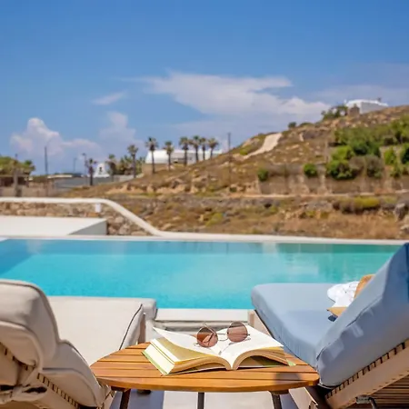 Terra White Seaview Pool Apartments & Suites-3