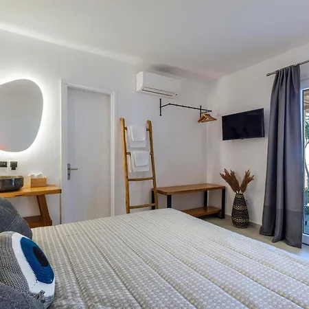 Secret Garden Apartments-3