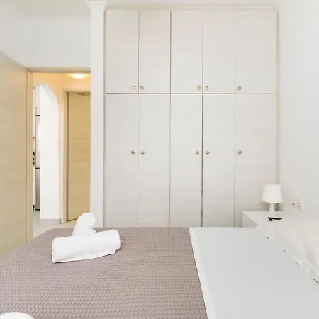 Ground Floor Apartment In Mykonos Town-2