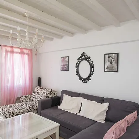 Charming Cycladic-Style Home In Mykonos Old Town-2