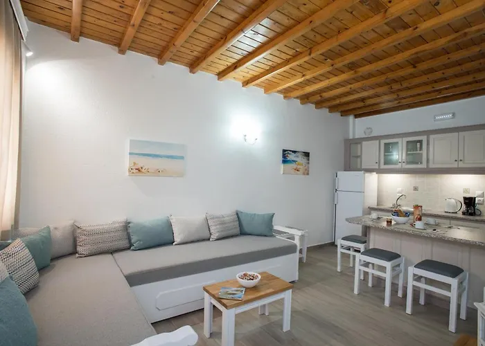 Filoxenia Apartments Ornos 