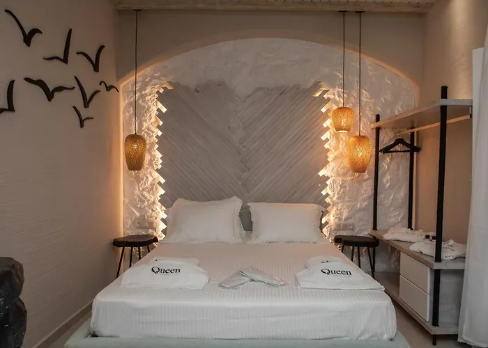 Pet friendly Queen Deluxe By Schatz Luxury Collection Mykonos Town