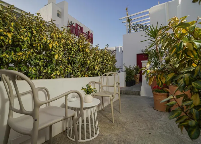 Mykonos Town Hotels With Pool near Little Venice