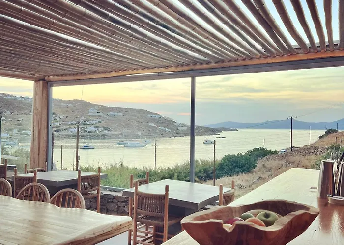 Ornos (Mykonos) 4 Star Hotels near Archaeological Museum of Mykonos