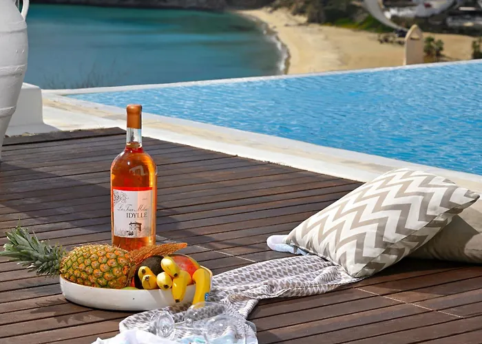 Margi Villas Kalafatis com piscina
