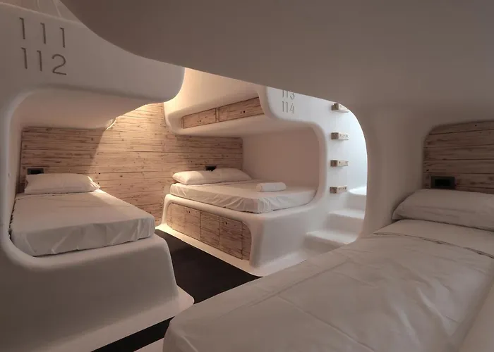 Mycocoon Hostel Mykonos Town