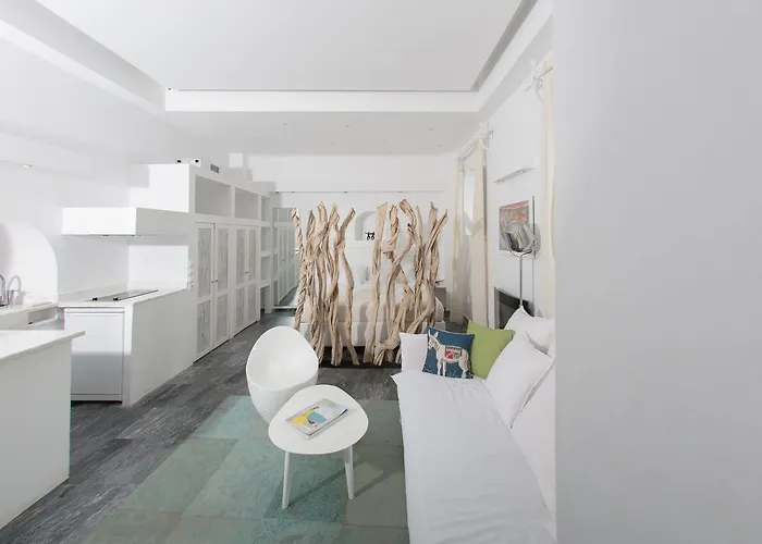 Pet friendly Apollo Suite In Mykonos Town