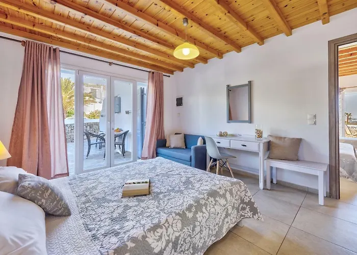 Ornos (Mykonos) hotels near Little Venice