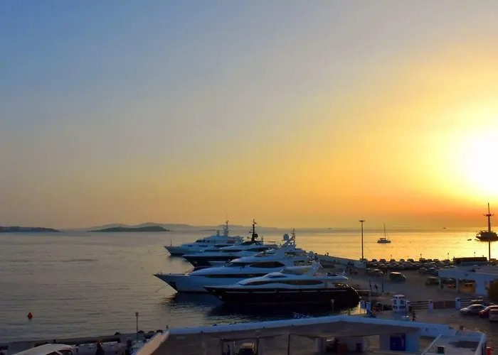 Faro Sunset Suites Mykonos Town